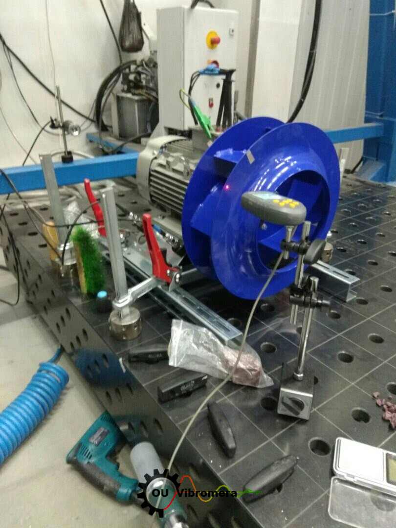 Tööstusliku tiiviku täpne tasakaalustamine tõhususe suurendamiseks.